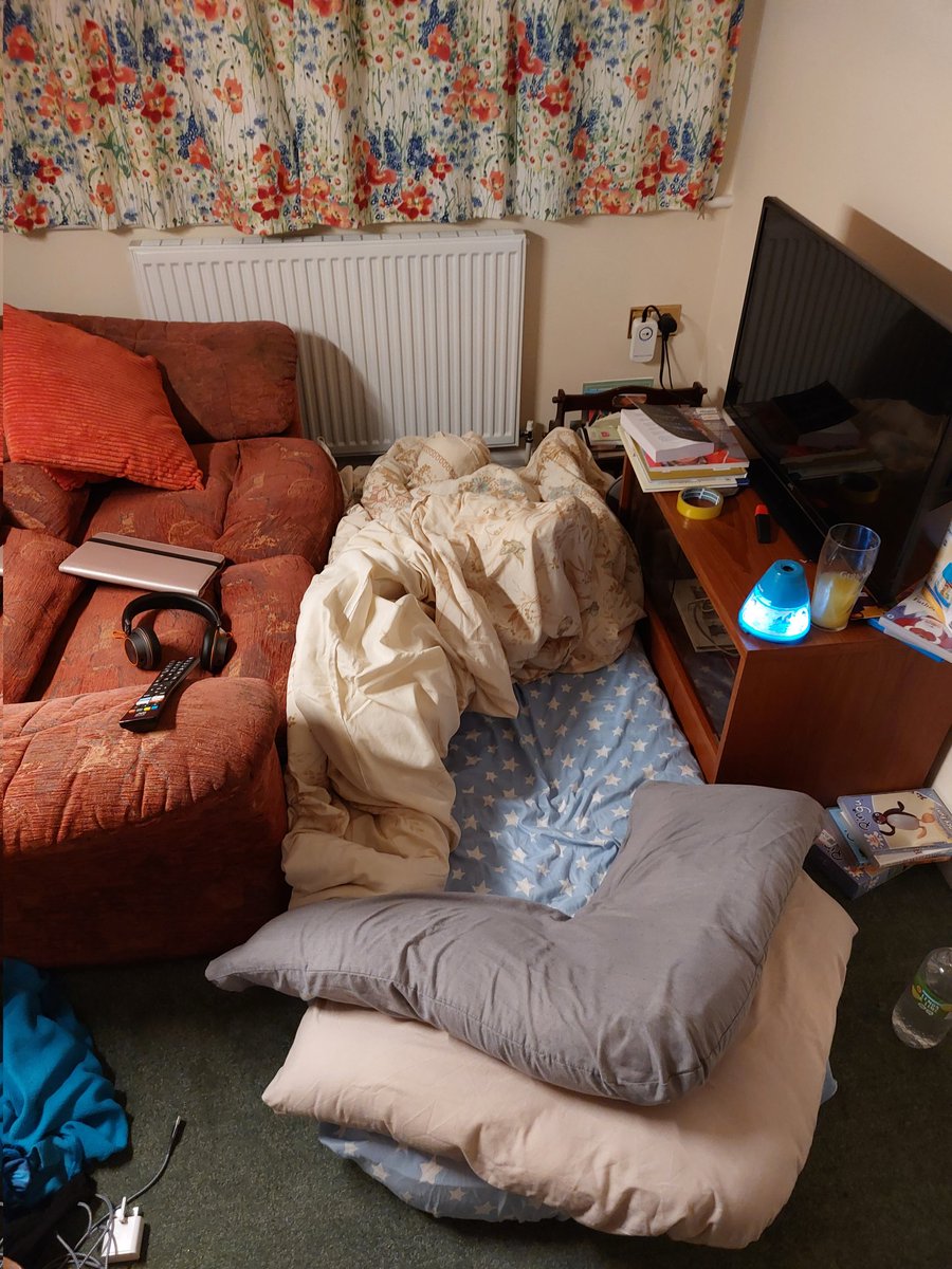 radz1991's tweet photo. #duvetknowitschristmas sleeping in here like this for the next two nights... https://t.co/WnmJ3sOTN0
