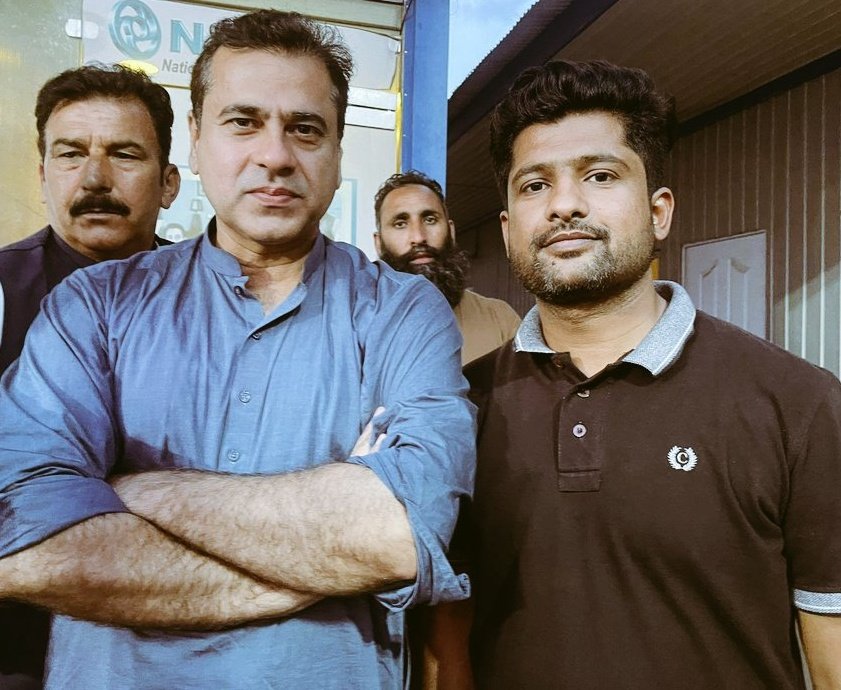 Qamar Maken قمر میکن tweet media
