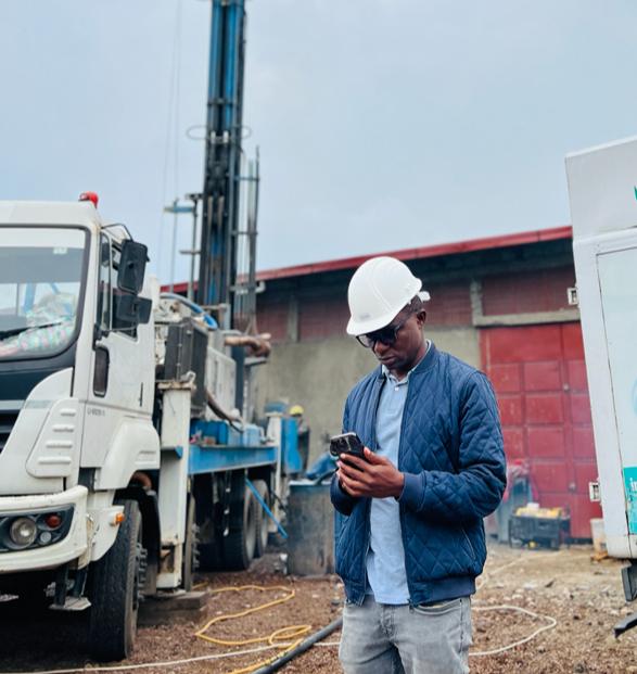 Bernard_bahati's tweet photo. Les travaux de construction de notre usine des boissons évolue bien comme prévu,
Sauf que là, il nous faut trouver de l'eau douce à plus de 180m de profondeur.
#Cpossible https://t.co/PRg54AN6pK