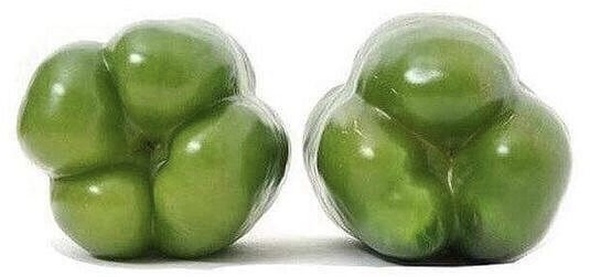 RysiekzMisia2's tweet photo. Kupując paprykę, odwracajcie ją. Papryka 4-sektorowa to papryka żeńska, ma więcej nasion i jest słodsza, zaleca spożywać się ją na surowo. 3- sektorowa to męska, jest lepsza do obróbki cieplnej, na leczo. Nie dziękujcie✋ https://t.co/R43TTmpP1J