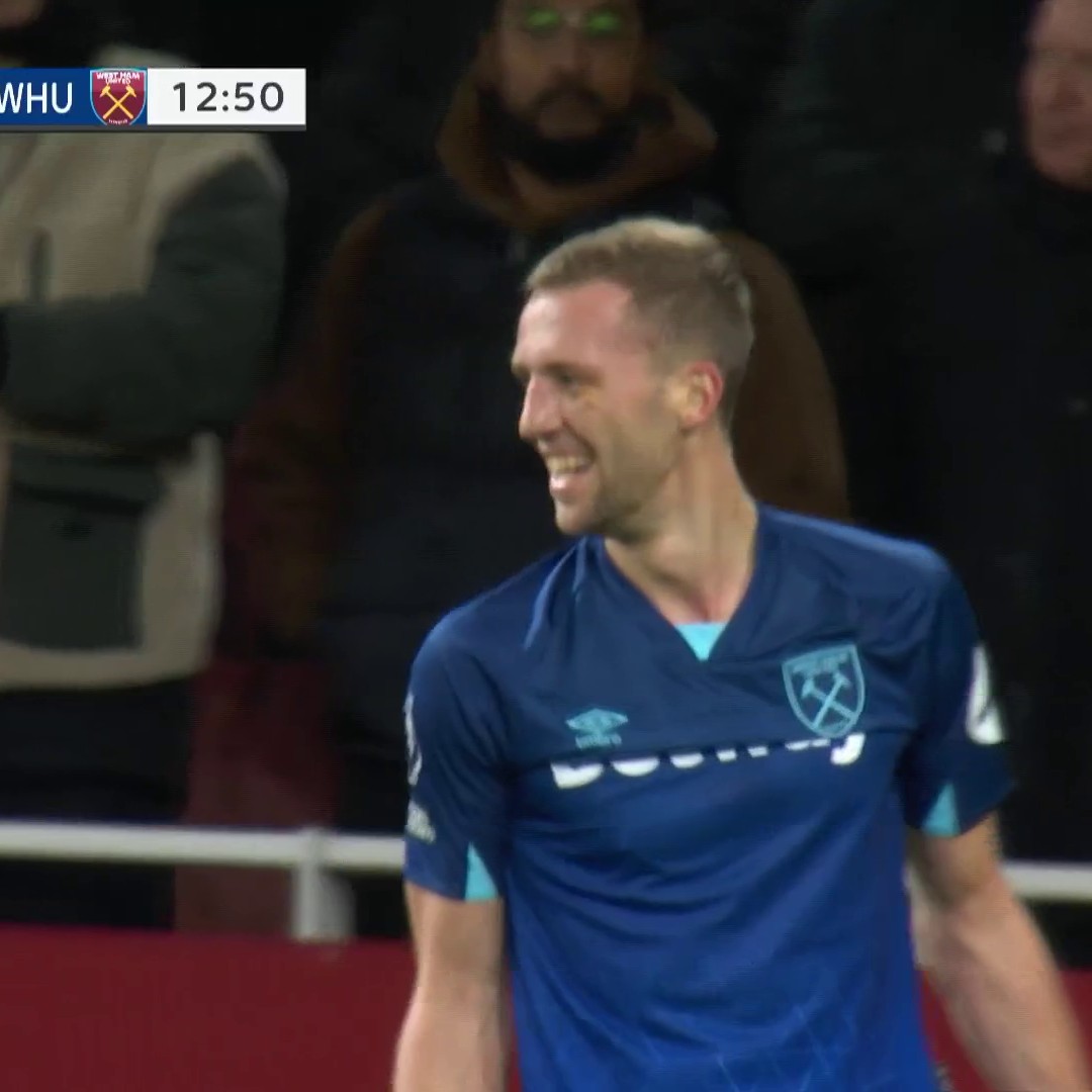 Tomas Soucek comes through to put West Ham 1-0 up at the Emirates! #ARSWHU📺 @peacock