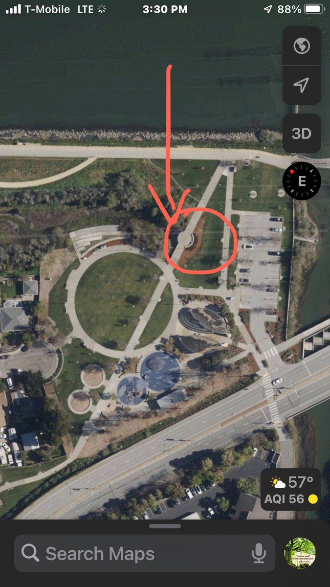 KrikMj171771's tweet image. When we went for a walk the other day, my mom felt the railing here and it was buzzing w electricity. These towers and the system design is PGE. All along the waterfront. #electricalgrid @ReckoningTruthW #sanmateocounty #CALIFORNIA