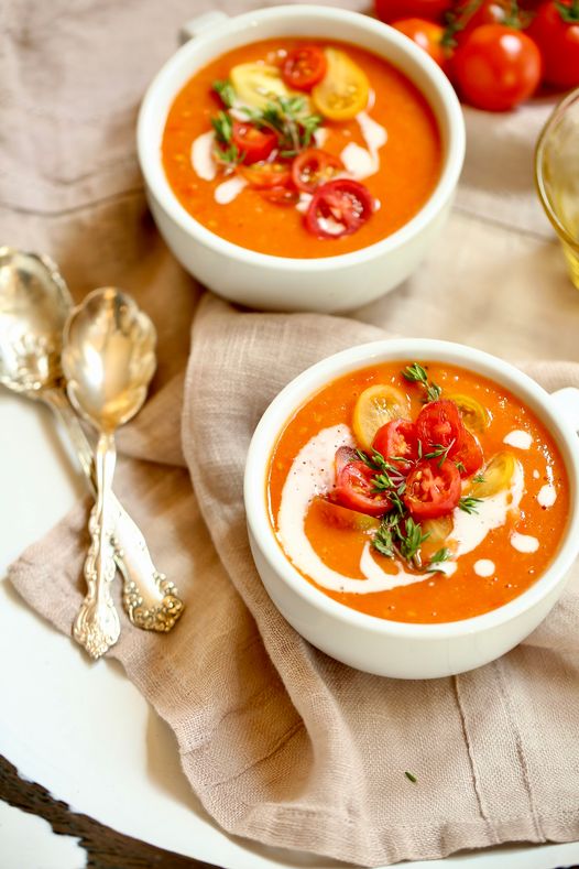 StudioDeliciou1's tweet photo. A steaming bowl of simple homemade tomato soup sounds good right now, don't you think? Recipe: https://t.co/wQ0Zk0aKVQ https://t.co/lEa63avN9V