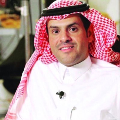 AliAbusaq's tweet photo. سالم بن جخير يا "عطب الضرايب"
يا سليل "أهـل الأشـدّة والأمـارهـ"

ماني مدوّر على مدحك سبايب
والمدايح فيك ماتحتاج اشارهـ

ماتجيب من الفعول الا العجايب
وماتنافس غير نفسك فالصدارهـ

جعل ما تركز على قبرك نصايب
عـاد راسي حي يا "نمر النمارهـ"

وجعل يبطي راسك يشم الهبايب
راسك اللي ممتلي "طيب ونعارهـ"

وجعل يفدى نبض قلبك كل خايب
قلبك اللي مرتوي "صدق وطهارهـ"

من سطر راسك "تجرّي كل هايب"
ومن طلب فزعَتْك "تعطيه البشارهـ"

ما تعرْف الحقد يا "ملفى الركايب"
"تسمح المخطي" قبل يبدي اعتذارهـ

ودّك إن الناس " اخوان و حبايب"
وما تعاتب من شبع وأخلف مسارهـ

تفعل المعروف "فأجناب وقرايب"
وفوقها المحتاج "تحفظ له وقارهـ"

شهرتك وإسمك وما تملك "وهايب"
"تزرع البستان" ولغيـرك "ثمـارهـ"

@salembinjakher