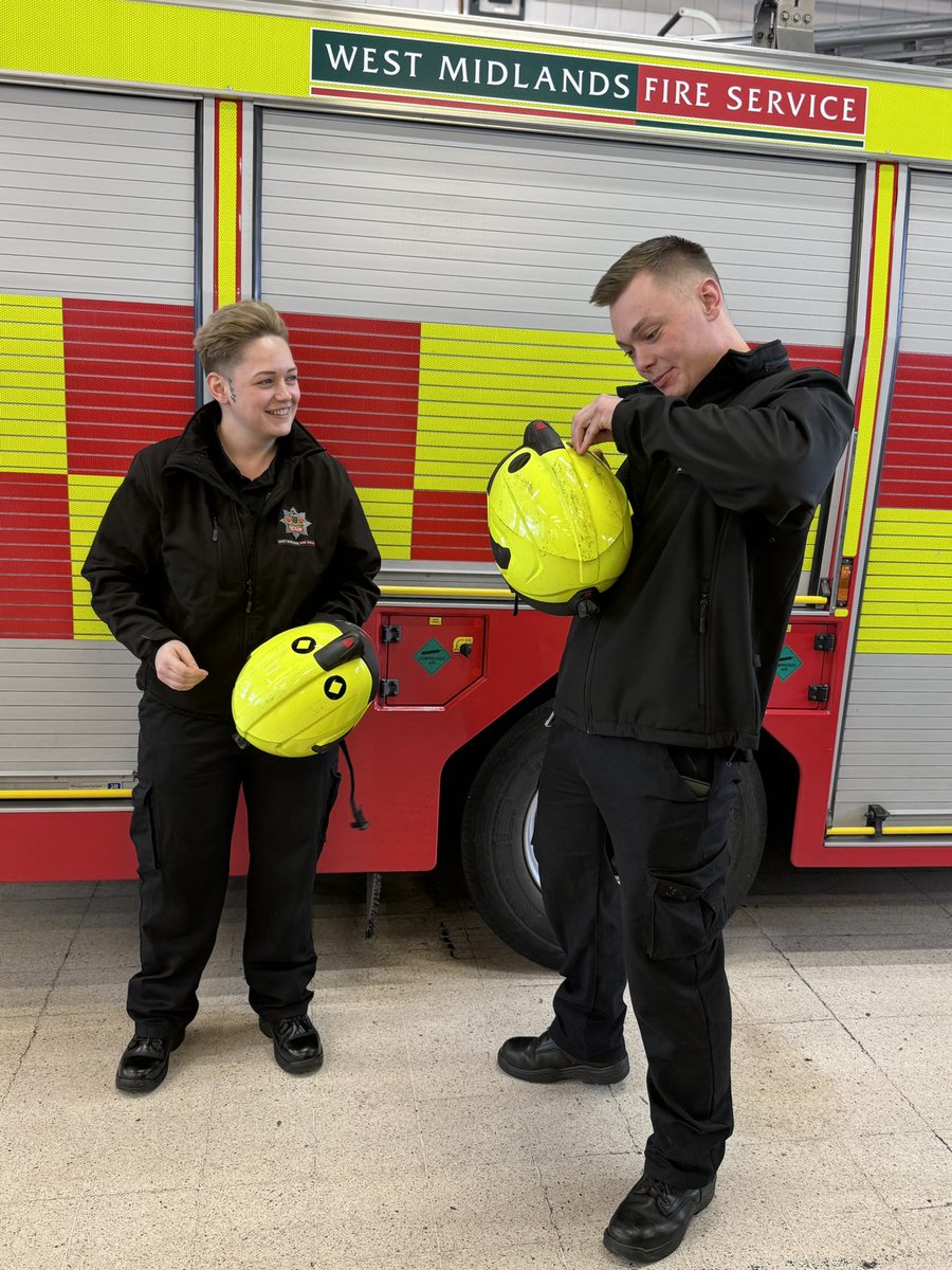 Please join us in congratulating TFF Walker and TFF Southall, today following successfully completing their breathing apparatus (BA) development plans, tactical ventilation course and with operational incidents are now competent in BA. 
Congratulations from us on White Watch 🎉
