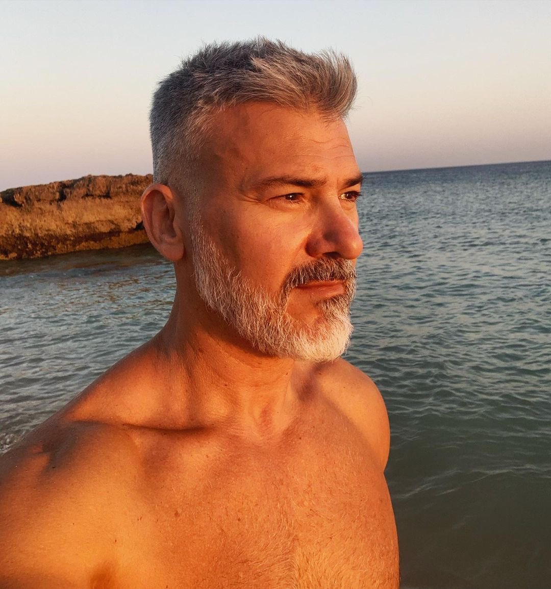 Quem não tem crush no Leonardo Vieira já perdeu totalmente o sentido da vida