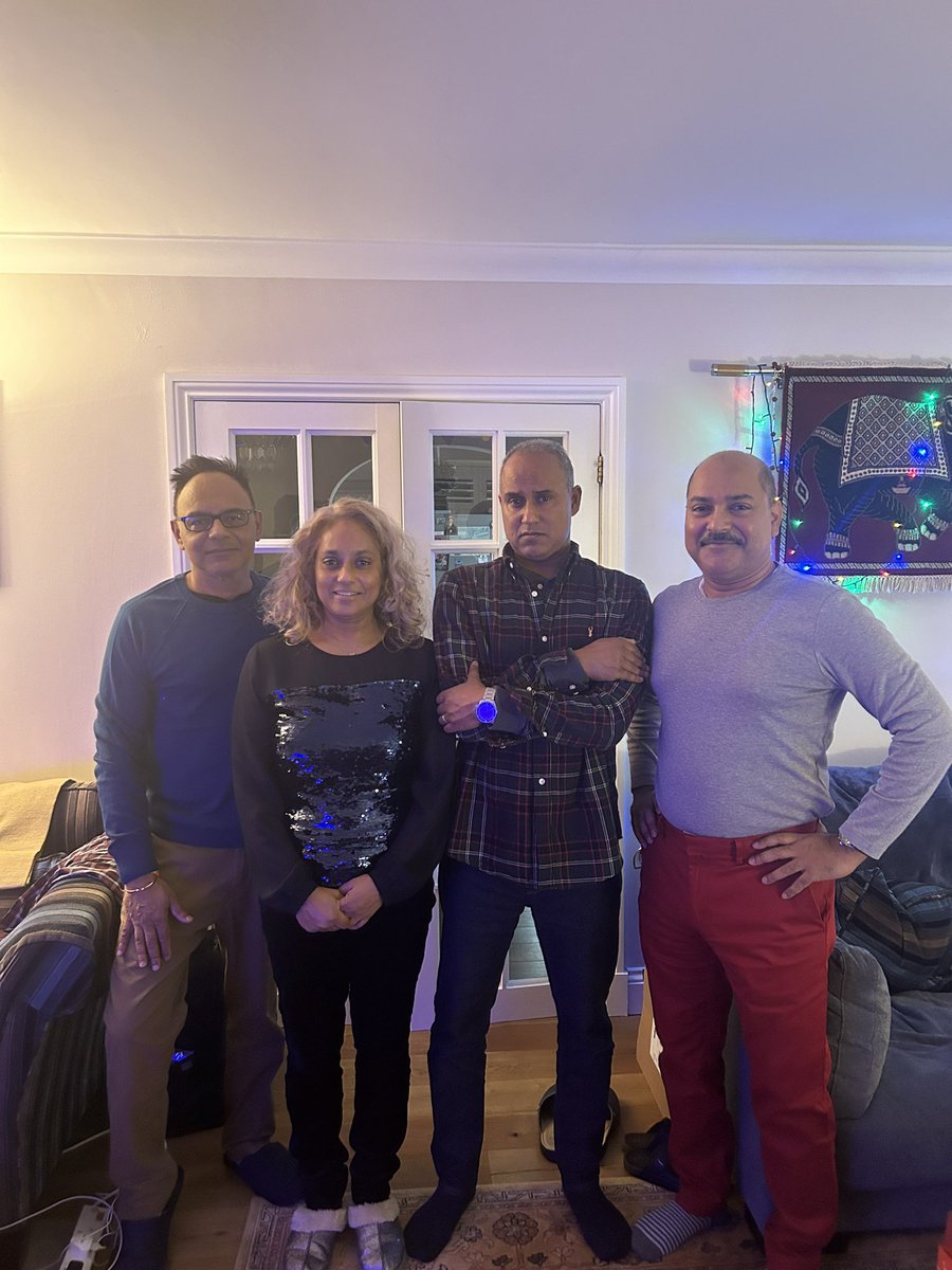 john_deoraj's tweet photo. @SheRa_Marley It’s been awful. Too much stuff personally. But, was together with my siblings for the first time since 2006. https://t.co/WTPXfAlkfO