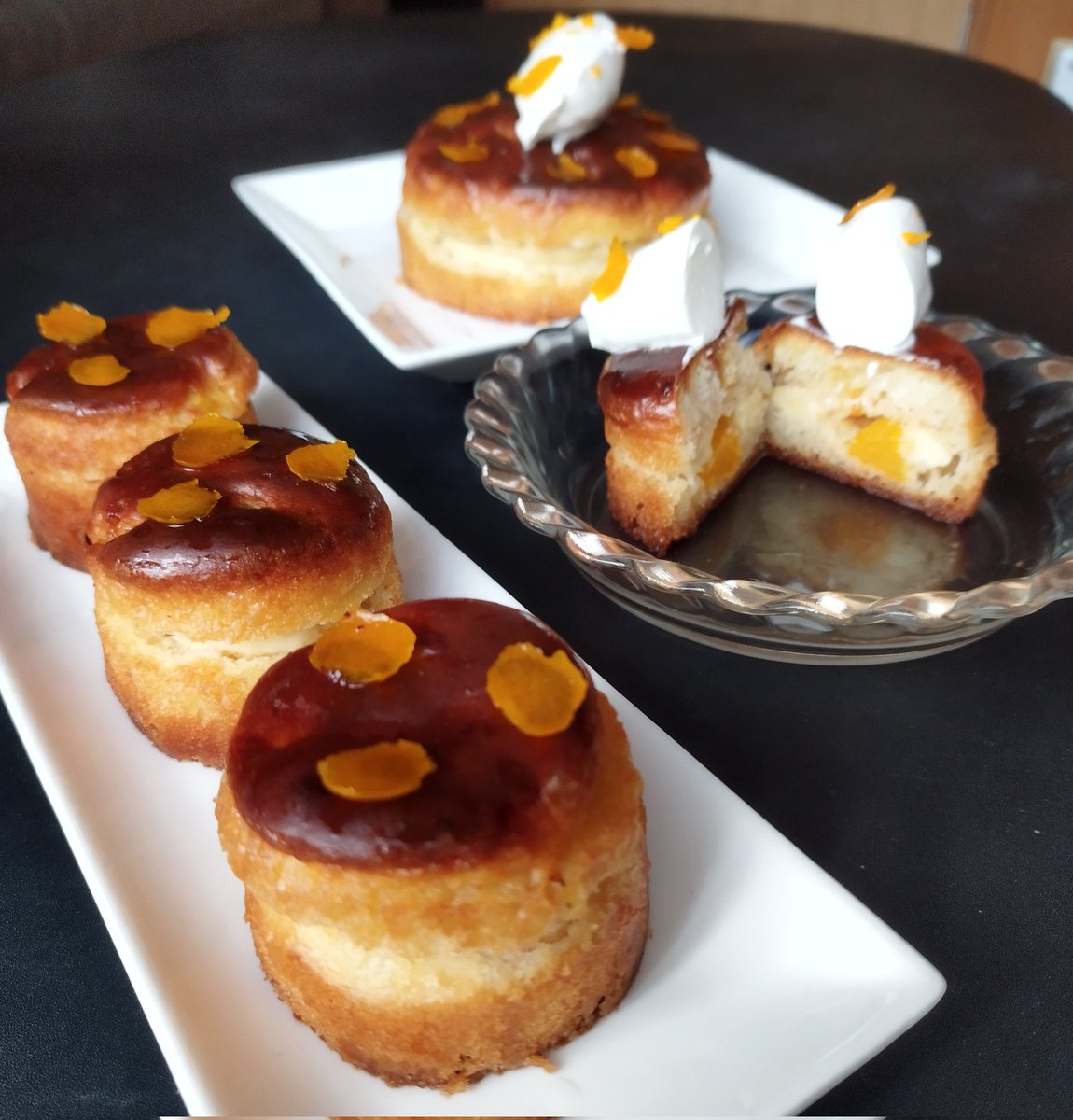 ExPastry69chef's tweet photo. baba au rhum（oranges）
#bake #yummy #gateau #oranges #delicious #cake #cafe #pastry #pain #cuisine #sweets #dessert #diy #handmade #homemade #rhum #food #eeeeeats #brioche  #savarin #instafood #babaaurhum #pateababa #cooking #foodporn #foodart #delish #foodphotography #entremet https://t.co/wnsE6MBjxe