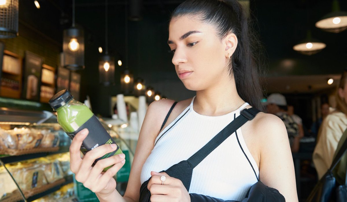 It's easy to hop on the latest #health trend after seeing an #influencer share their #workout routine or #diet hacks on social media. But some trends can be more harmful than healthy. Here's what you should know: bit.ly/3tq5o7z.