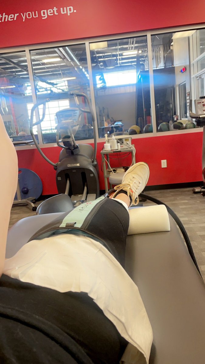 Really been grinding it out at PT lately!! Being a patient is over and it's now time to become an athlete again. I'm more determined than ever to work my absolute hardest to be back out on the softball field before the start of summer season!! Let's get it 💪🏼<a href="/ROCKGOLDVA18U/">ROCK GOLD VA 18U</a>
