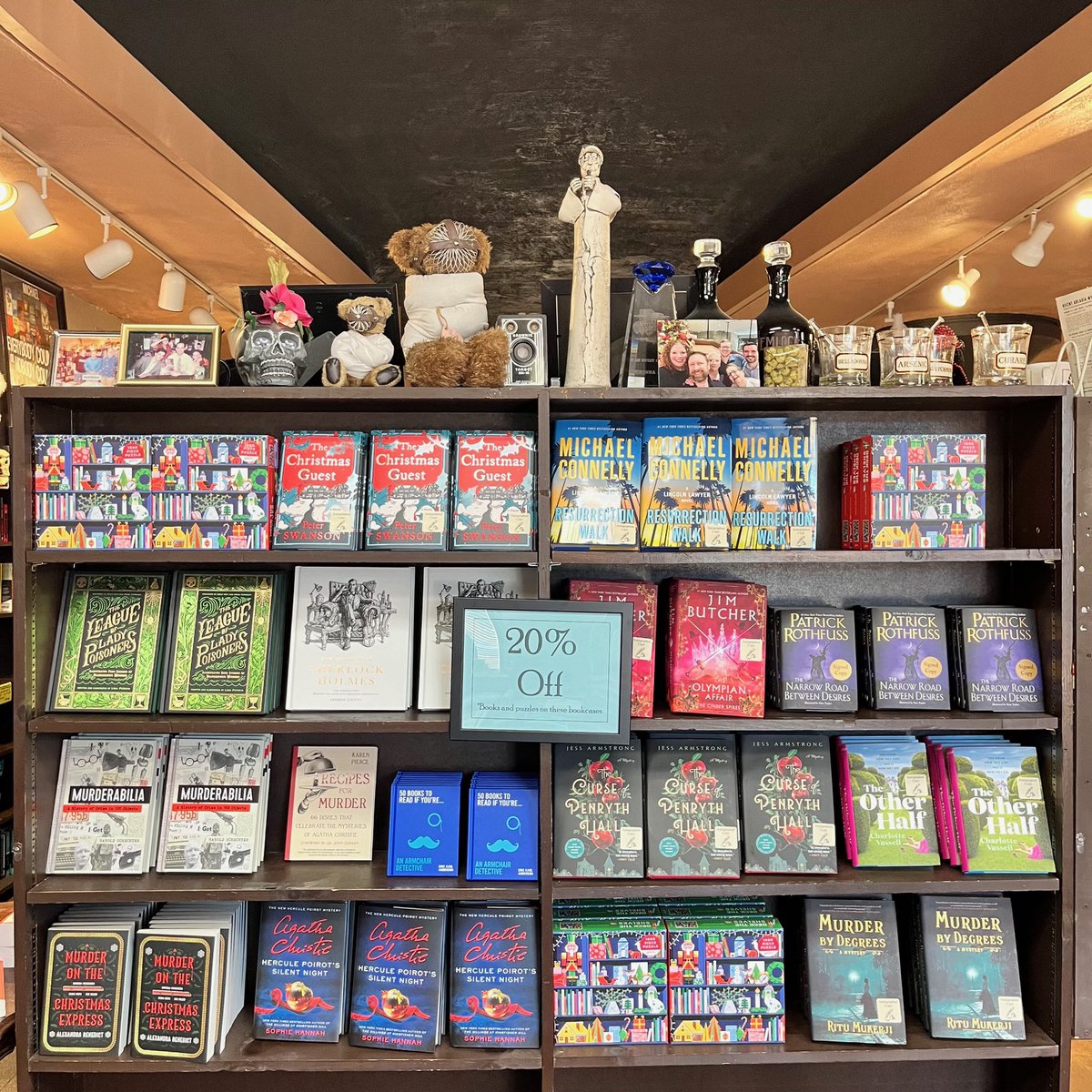 We've got select Christmas books and puzzles, signed copies, and gift books 20% off through Saturday, December 30th. 

murderbooks.com/20-select-sign…