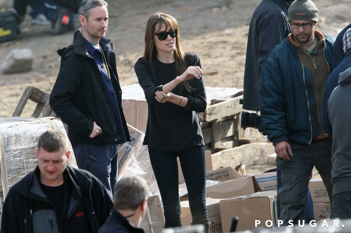 #AngelinaJolie #onset #ITLOBAH 2010
In the Land of Blood and Honey