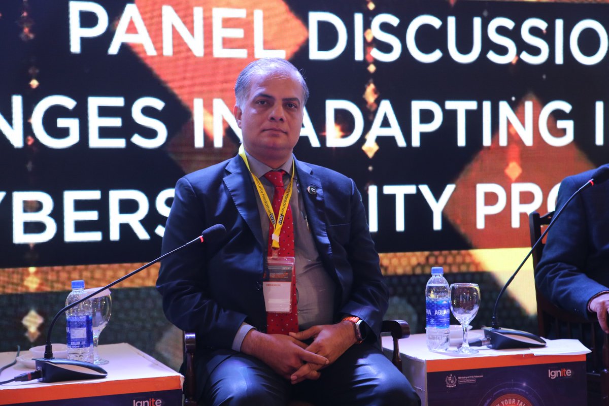 IgniteNTF's tweet image. (b)🏆#CybersecurityHackathon2023 Grand Finale #AwardsCeremony!✨Immerse yourself in the heat of the moments during the intense Panel Discussion, where industry leaders and experts clashed in addressing the Challenges in Adapting Indigenous Cybersecurity Products!🇵🇰#Hackathon2023