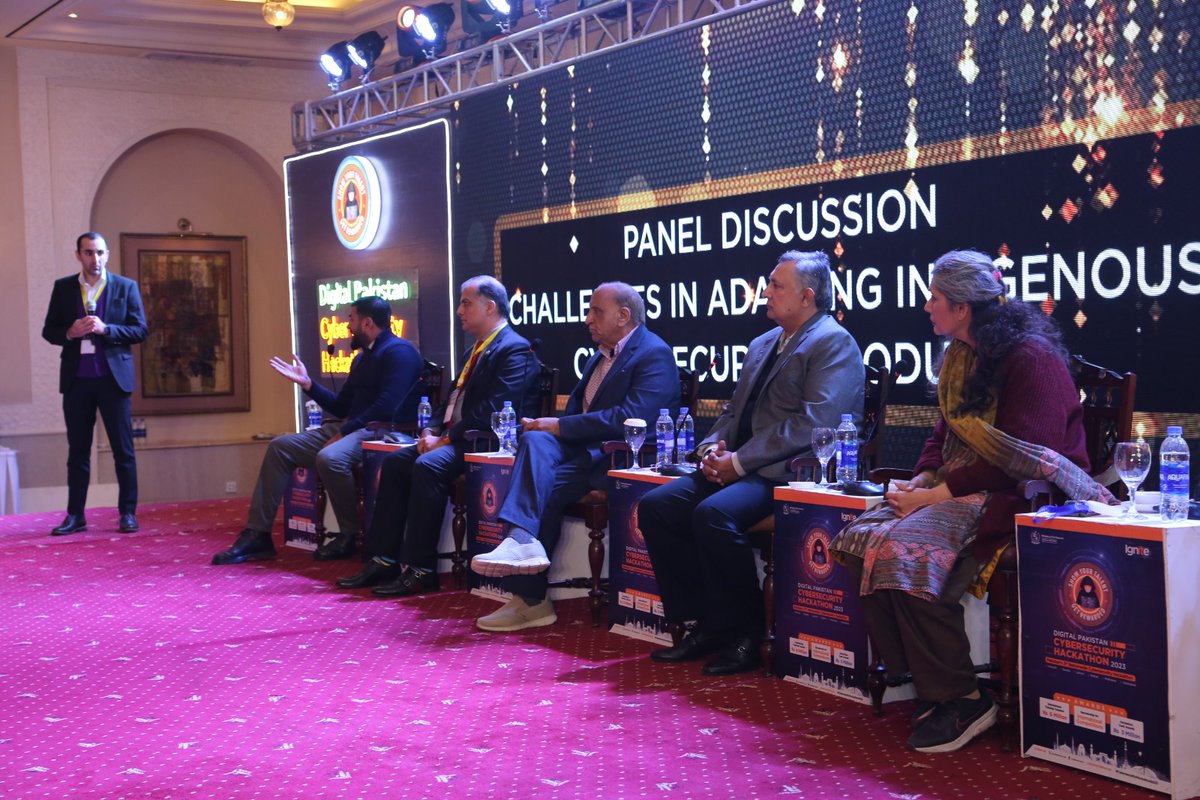 IgniteNTF's tweet image. (b)🏆#CybersecurityHackathon2023 Grand Finale #AwardsCeremony!✨Immerse yourself in the heat of the moments during the intense Panel Discussion, where industry leaders and experts clashed in addressing the Challenges in Adapting Indigenous Cybersecurity Products!🇵🇰#Hackathon2023