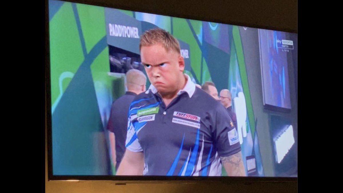 #gerwynprice see ya next year pal! 😂 <a href="/SkySportsDarts/">Sky Sports Darts</a>