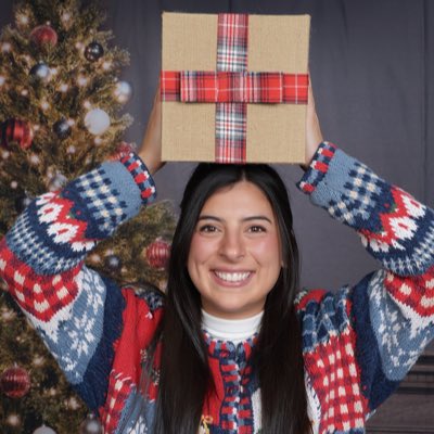 April_Barr19's tweet photo. #NewProfilePic https://t.co/hhtURIUyQI