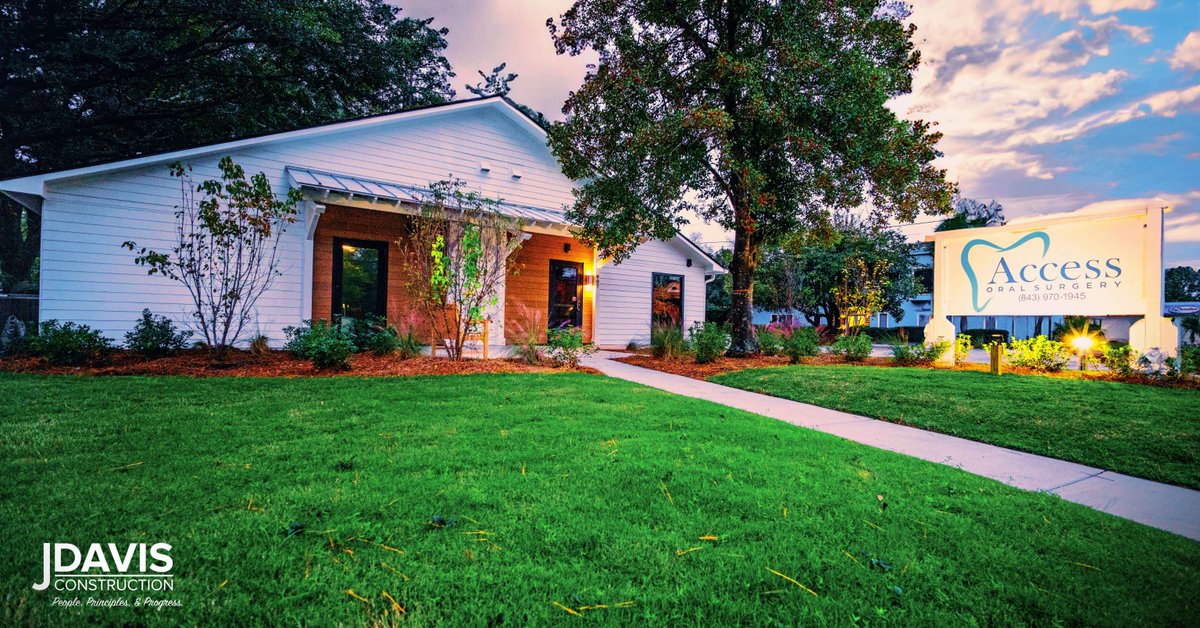 JDavisConst's tweet image. Located in downtown Summerville, Dr. McKinney and his staff added this new facility because of increased demand in the Lowcountry. See more photos of this design-build renovation project by visiting:
jdavisgc.com/projectgc/acce…

#jdavis #construction #summerville  #dentistry