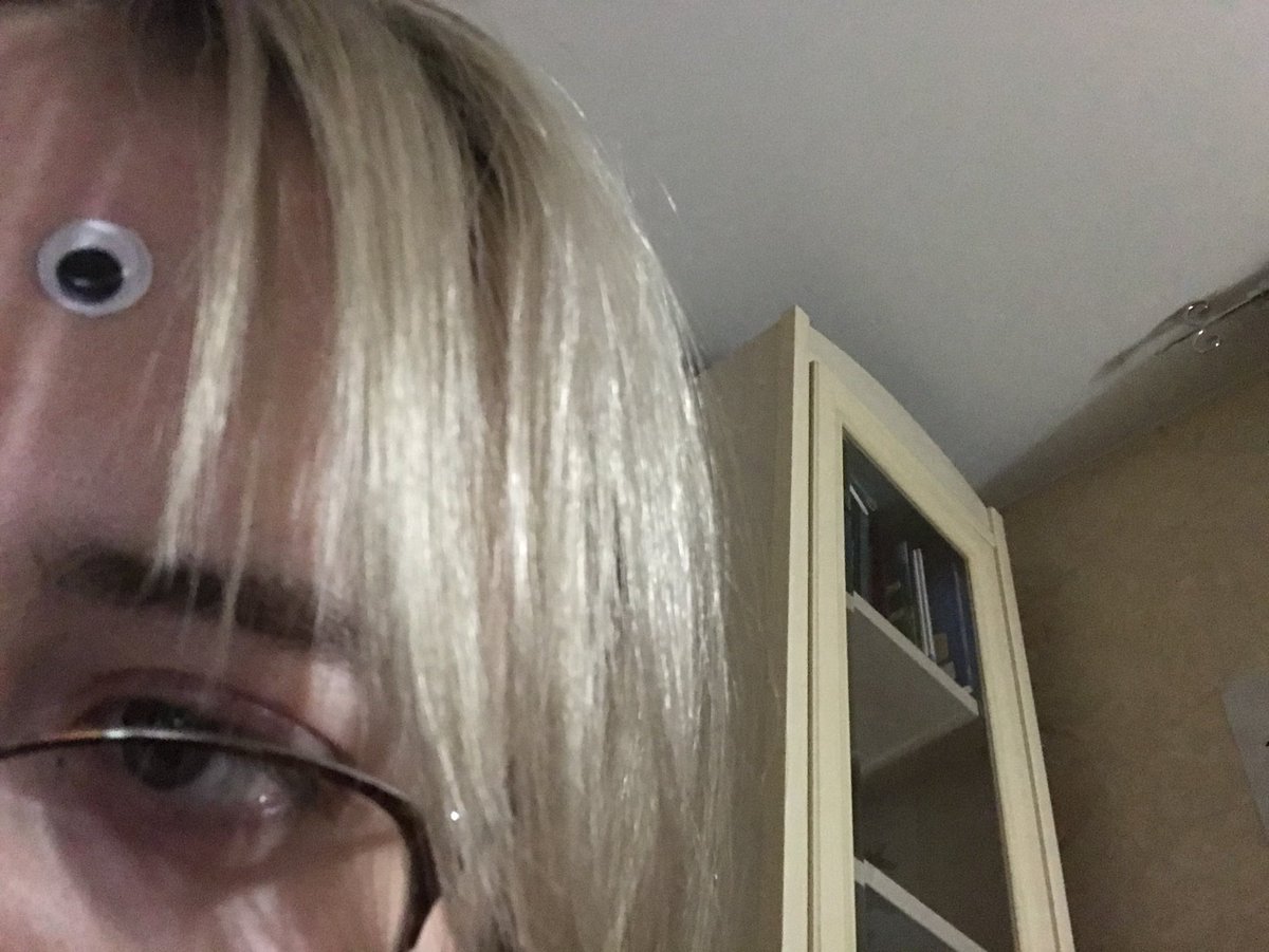fransyk0's tweet photo. семестр закончился, сесю осталось сдать и чиллить ебейше наконец-то буду, вот что меня сейчас радует https://t.co/IApwQ9UZrd