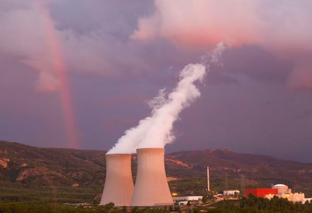 NuclearStudies's tweet photo. Spain confirms nuclear power phase-out, extends renewable projects deadlines https://t.co/MA95IPFmmi https://t.co/fMfchlIeG3