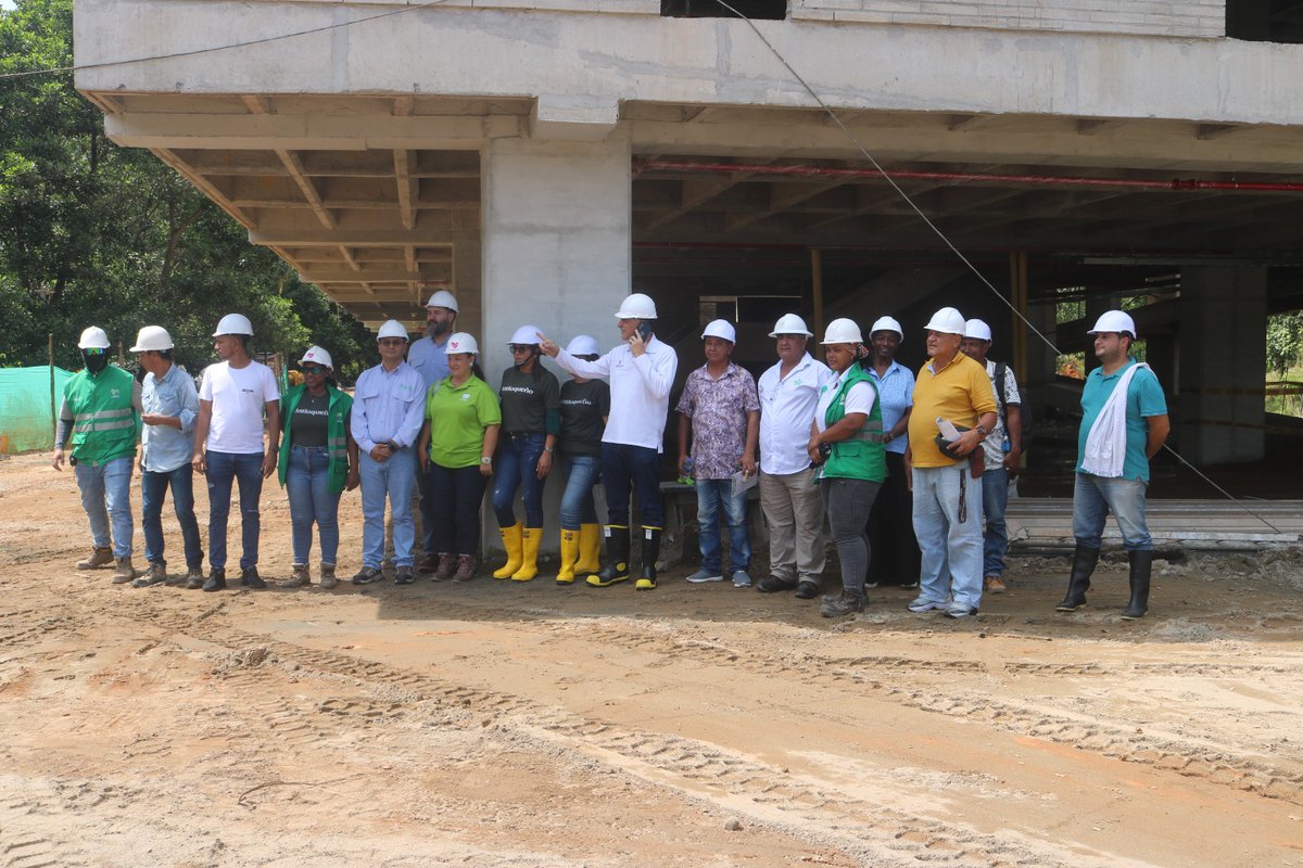 JAIROLEONZAPATA's tweet image. El día de hoy recibimos la visita de la @GobAntioquia con el objetivo de revisar los avances en la obra de ampliación de nuestro Centro de Formación Minero Ambiental