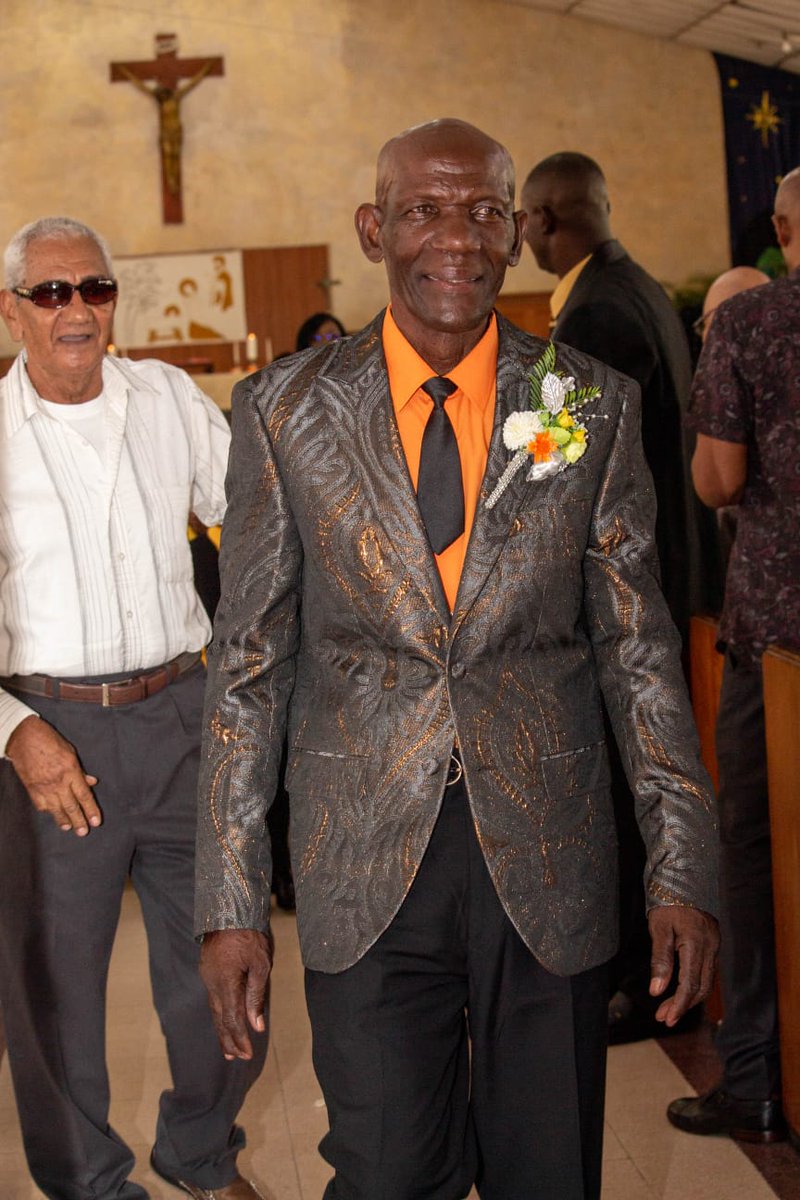 MISSING PERSON: Frank Lovelace
Last seen 27/12/23 in St Augustine. He has Alzheimer's disease. If you have any info, please call 999 or the Tunapuna Police Station. Signal boost please.