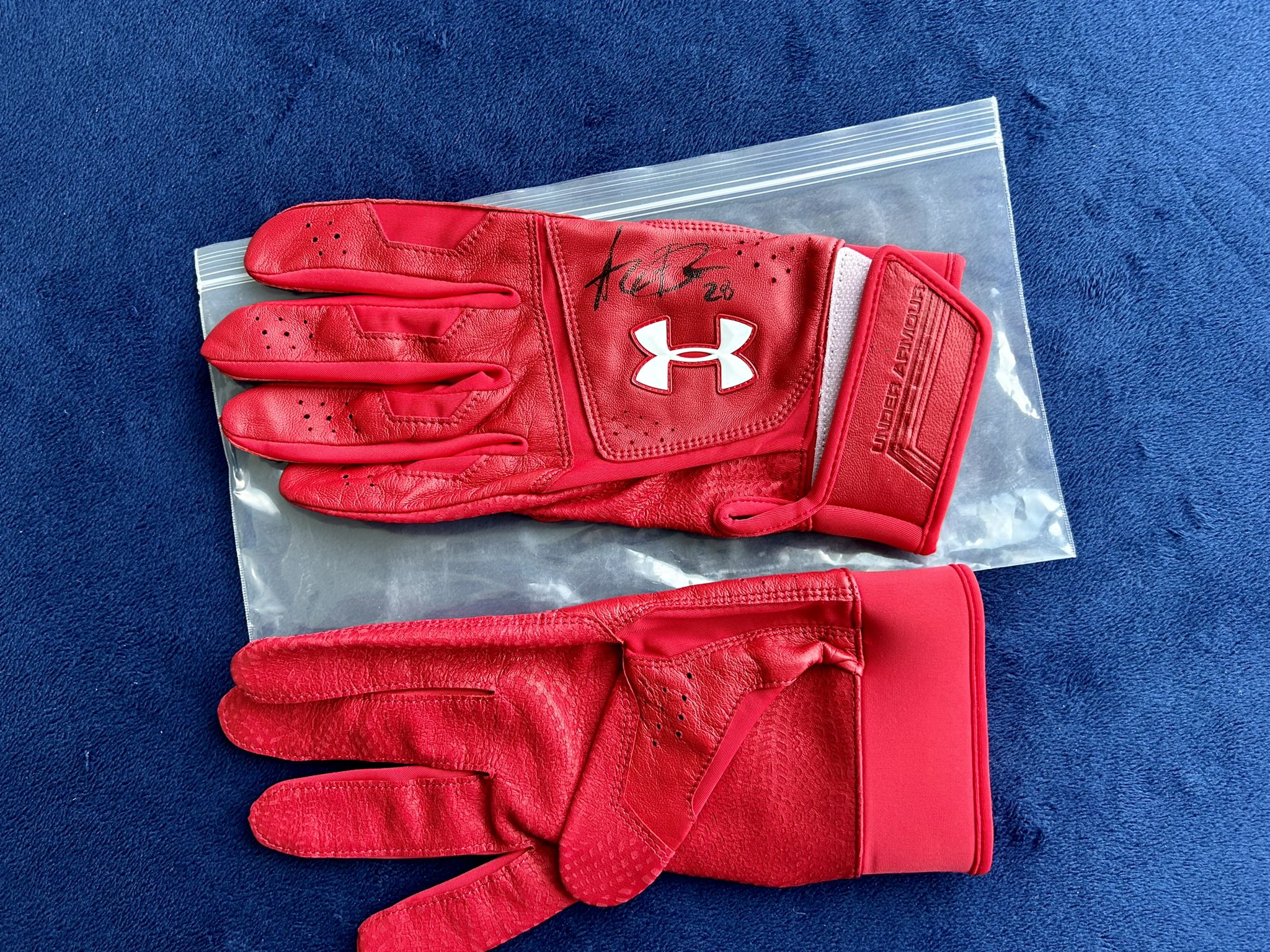 Ua heater batting gloves deals