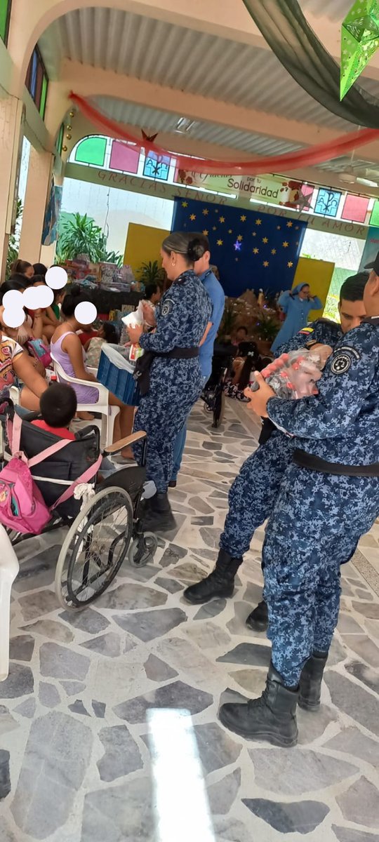 DInpec's tweet image. Quiero felicitar al Establecimiento Penitenciario del #Espinal por su donación de regalos a los niños de la Fundación Hermanas del Buen Samaritano de la región.
Con su buena voluntad, llenaron de alegría y esperanza los corazones de los pequeños. 👏