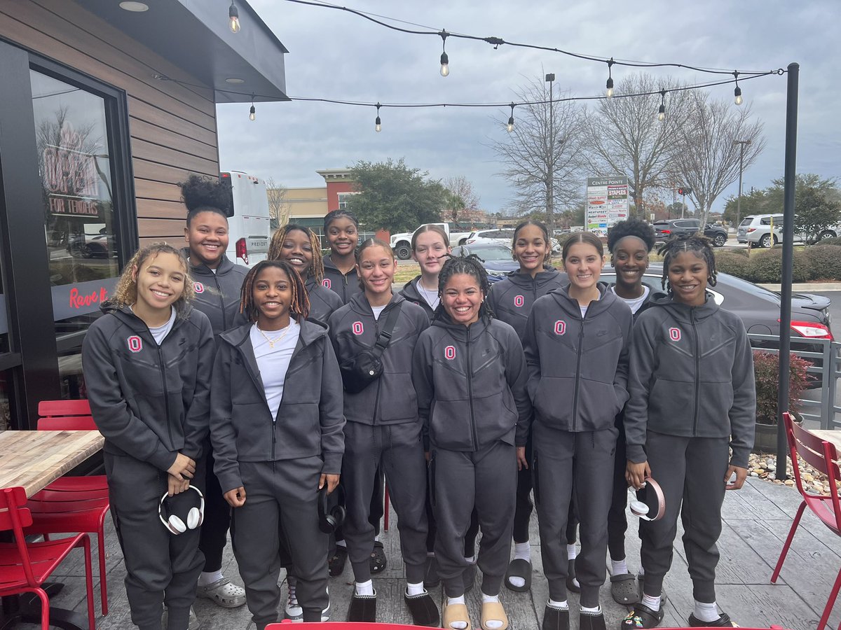 OHS_LadyPatsBB's tweet photo. 1st game win over a tough Teays Valley (OH) @CInvitational 37-21
#CI23 π΄βοΈ https://t.co/R013asHFrX