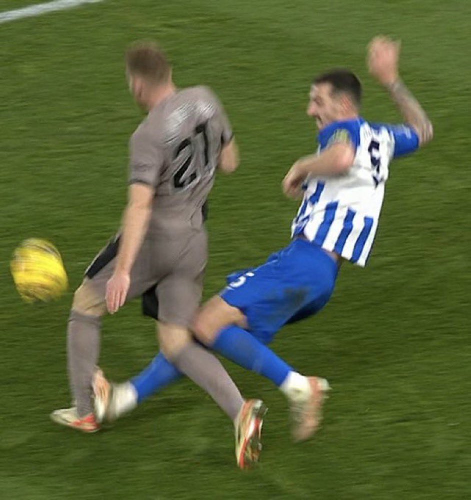LATEST: Brighton 4-2 Tottenham

Spurs have to suffer a 5min VAR check for EVERY innocuous incident, yet stuff like this horrific challenge by Dunk is waved away and barely looked at.

Don’t ever fucking tell me there isn’t an agenda against this club.

#THFC #COYS 🤍💙❤️‍🩹 #BHATOT