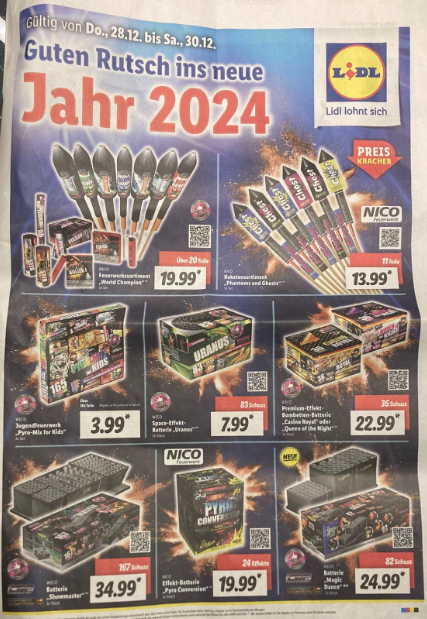 quickstephan's tweet photo. @FranzBranntwe10 Haben aber auch gute Angebote bei Lidl. Werde morgen auch mal mein Glück versuchen 🔥🎇🎆💣. #Pyrotechnik ist kein Verbrechen! https://t.co/wzYwmMbrJl