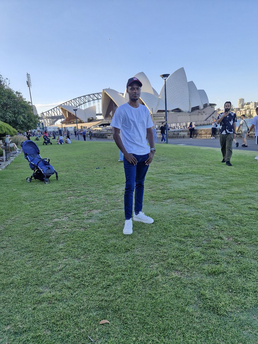 quasar_gics's tweet photo. What is the #location of the structure behind me? https://t.co/S1Mek0cdmw