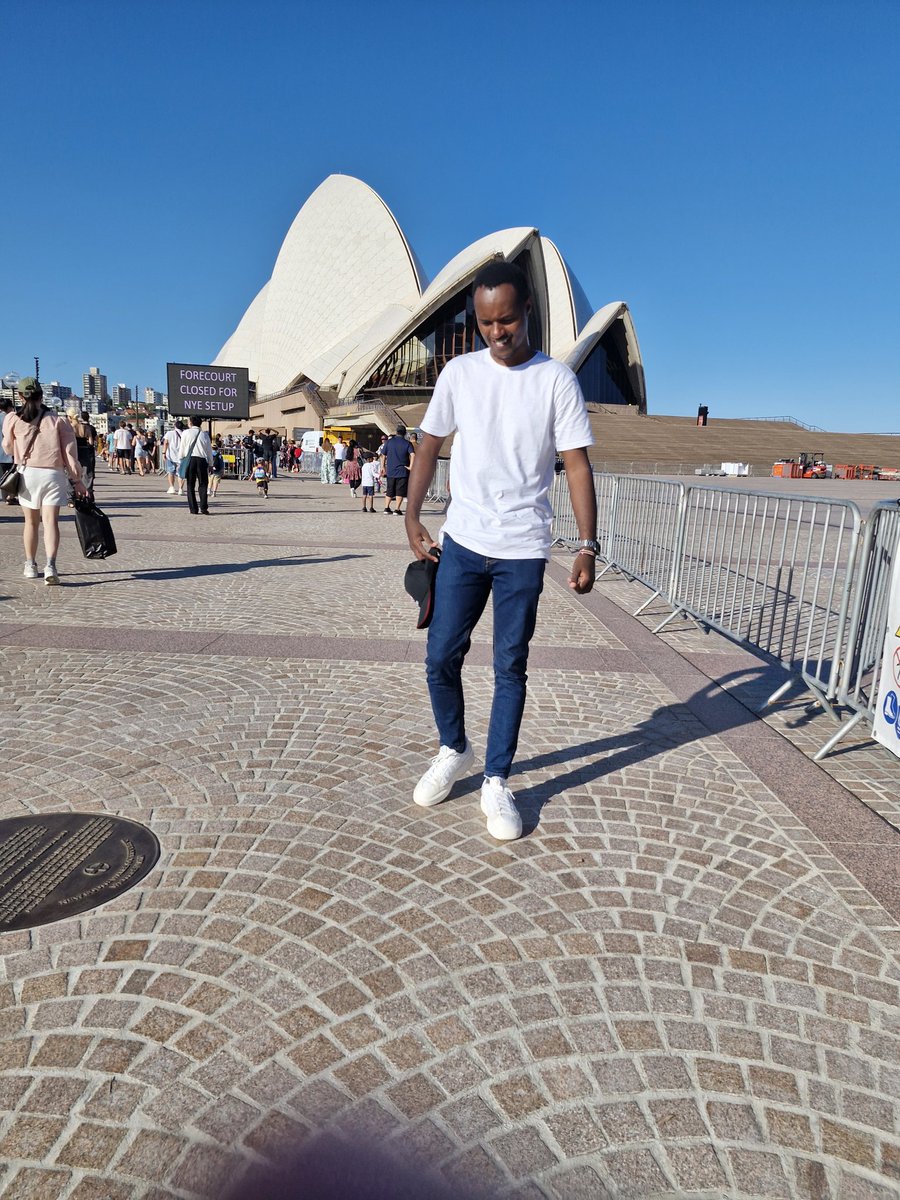 quasar_gics's tweet photo. What is the #location of the structure behind me? https://t.co/S1Mek0cdmw