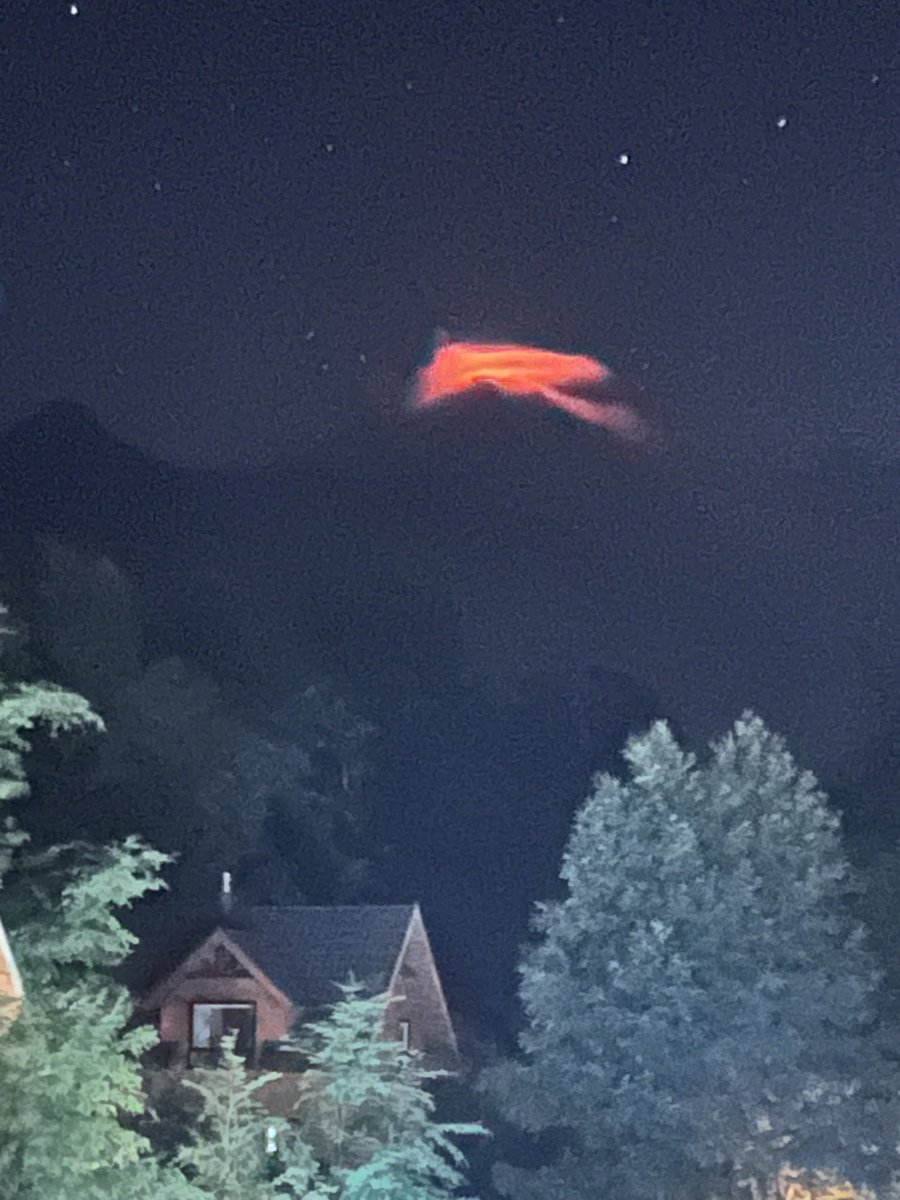 casaaveo's tweet photo. Un tremendo espectáculo Rucapillán ,Volcán Villarrica https://t.co/OCyBSIr1NR