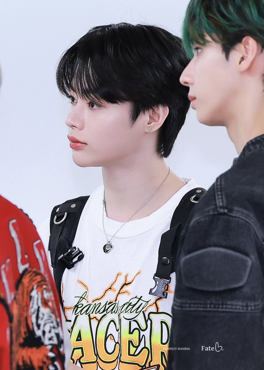 Fate_119's tweet photo. 231002 HQ

''em đẹp quá'' 

#한빈 #HANBIN #냥아기_후비 
#템페스트 #TEMPEST #TPST #나의햇빛비타민 https://t.co/KREYRNzXqt