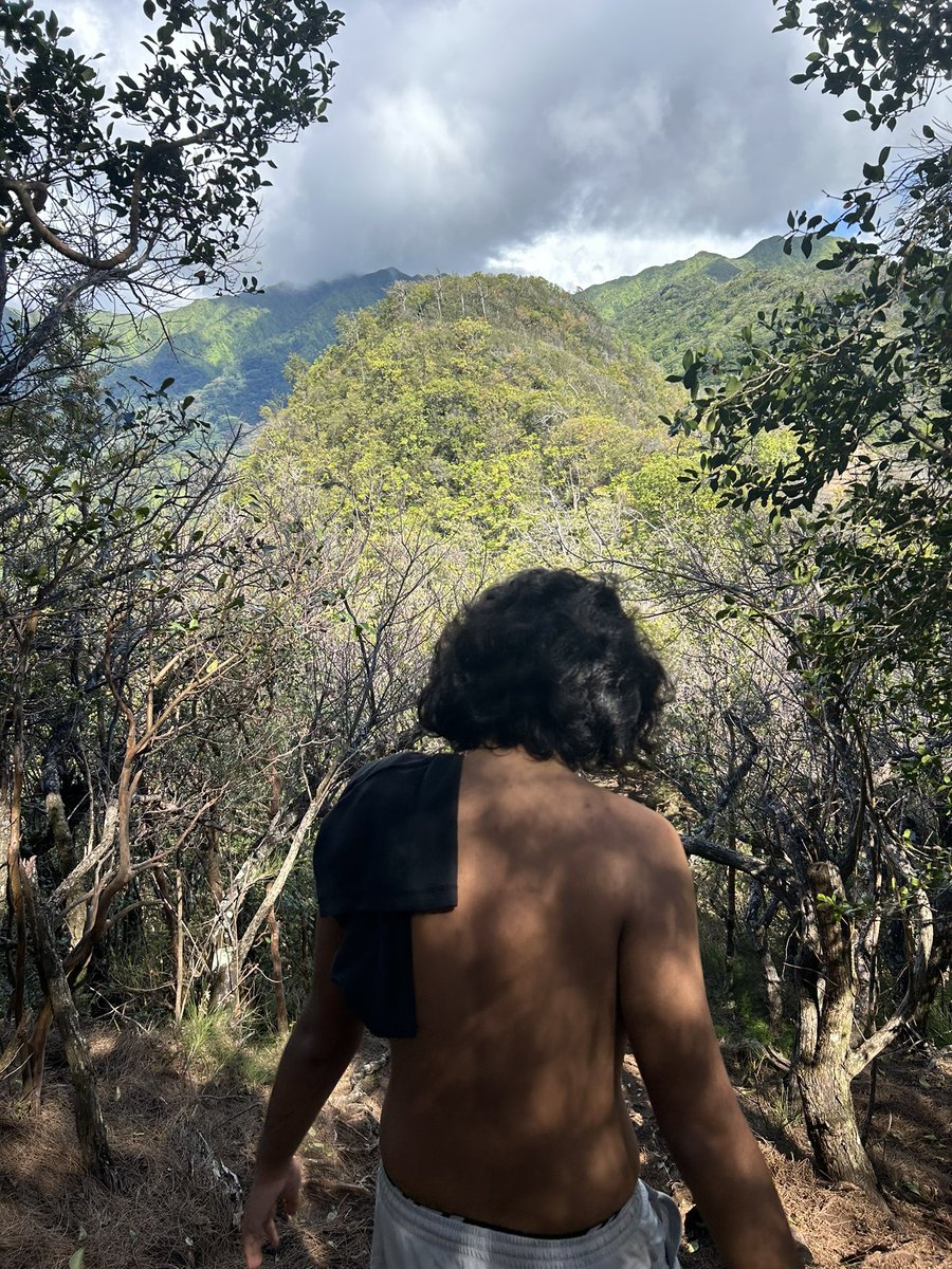 yikes2124's tweet photo. redoing my pinned:
not new to #nsfwtwt
-19 (2004)
-🇵🇭
-bi (male lean)
-dom
-6’1 (flex)
-i play val, mc, and roblox sooo hmu if u wanna play
-dms open sooo feel free to hmu

<3+rt for moots https://t.co/wxVSCpf4Fk