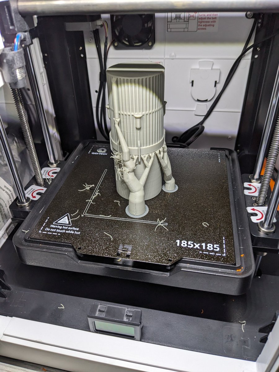 VectorRoll's tweet photo. #SaturnVRocket by Sergio Morales on @printablescom
#3DPrinter @QIDI_3dprinter #XSmart3
Had a few issues like a failed support I actually didn't need but All-In-All it came out great.
Paramount3D grey PLA
Had to heat to 240° to #3DPrint at XSmart3's default print speed.😸 https://t.co/gJ6KzXmcO6