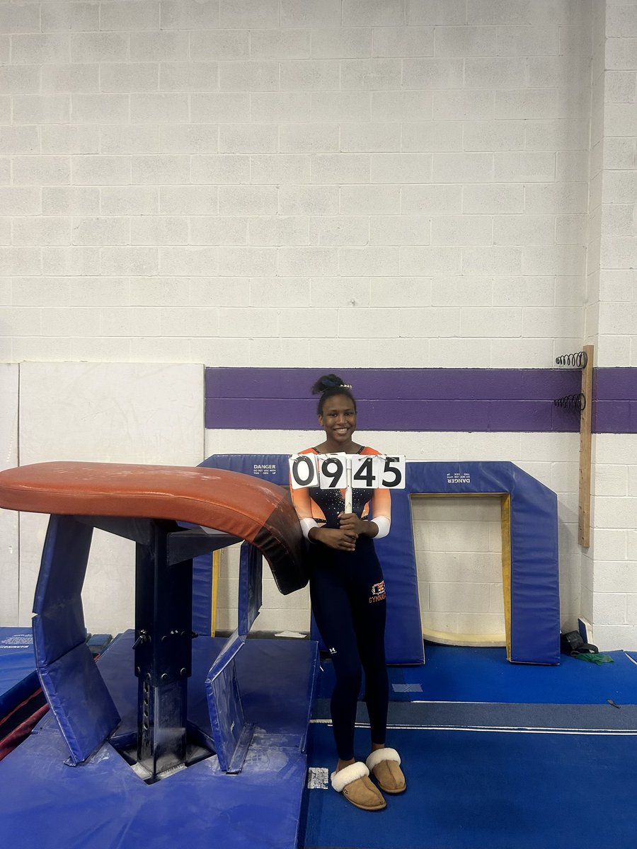 GymnasticsBMHS's tweet photo. 2nd place in our 2nd meet! Titans post a season-high team score of 139.85, taking 2nd to Brecksville, with Hudson placing 3rd, Mentor 4th and Chardon 5th. Next up: At home on 12/30 for alumni night 💙🧡 https://t.co/KMTV26kPkv