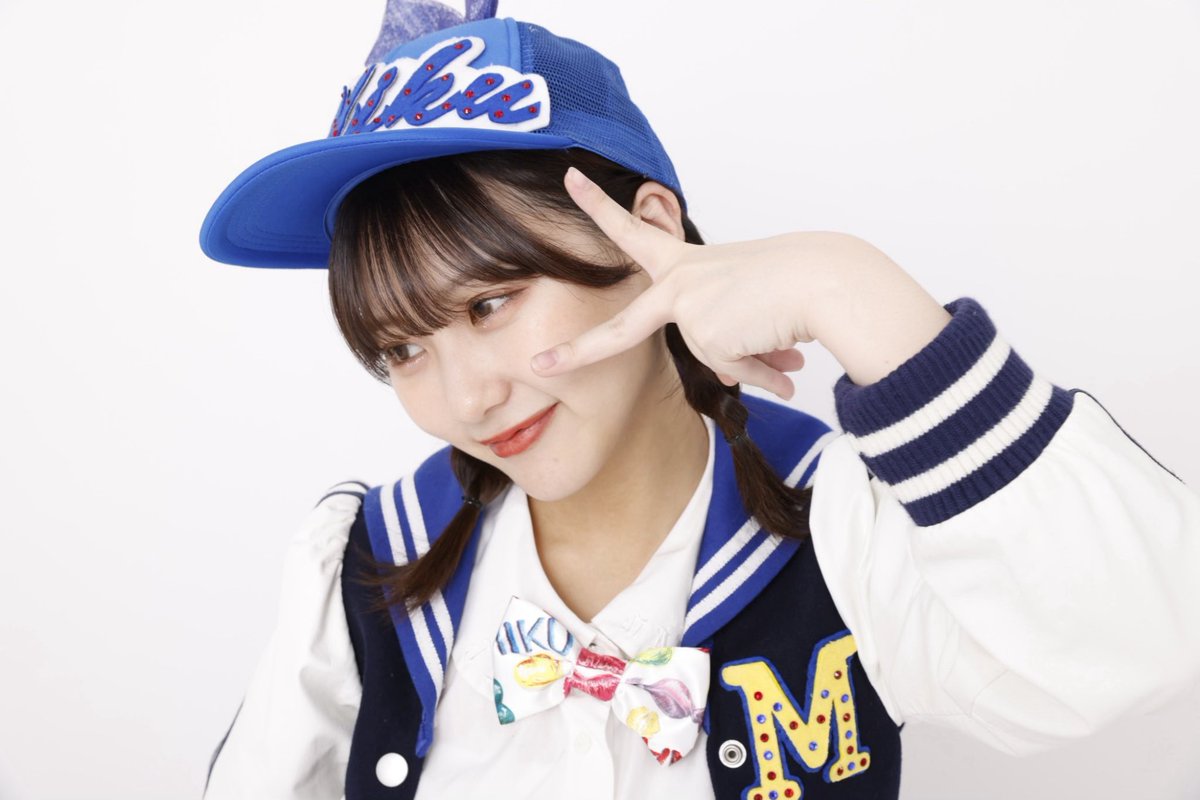 miku_monmon3939's tweet photo. #みくりんとの思い出
なこちゃんとの生意気リップスは、本当に大切な曲！！！！なこみく💙❤️

大人になっちゃって…とスタッフさんに言われました笑 https://t.co/8Hn66MF8OL