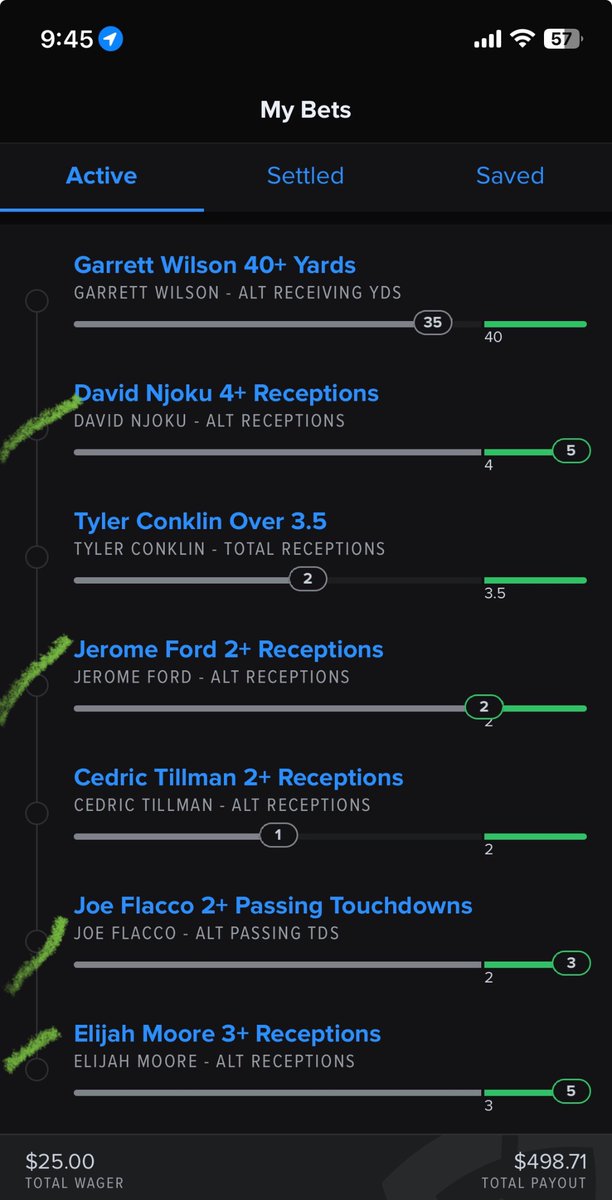 DataNerdBets's tweet image. GUYS 👀 ITS ONLY HALF TIME
.
.
.

#NFL #MNF #parlay #jets #browns #sgp #dk #draftkings #fd #lotto #fanduel #njoku #moore #ford #wilson #tillman #flacco #siemian