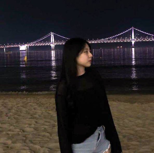 catzuzaki's tweet photo. "Happy Birthday, stranger"  
     ↳ a #satzu oneshot au https://t.co/IgvkEpNBb9