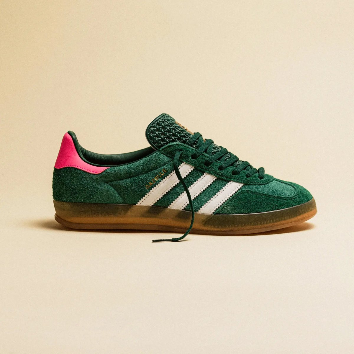 sneakerhuddle's tweet photo. Ad: adidas Gazelle Indoor 'Collegiate Green Lucid Pink'

https://t.co/AFisZ3RVxQ https://t.co/XWIqSJrifB