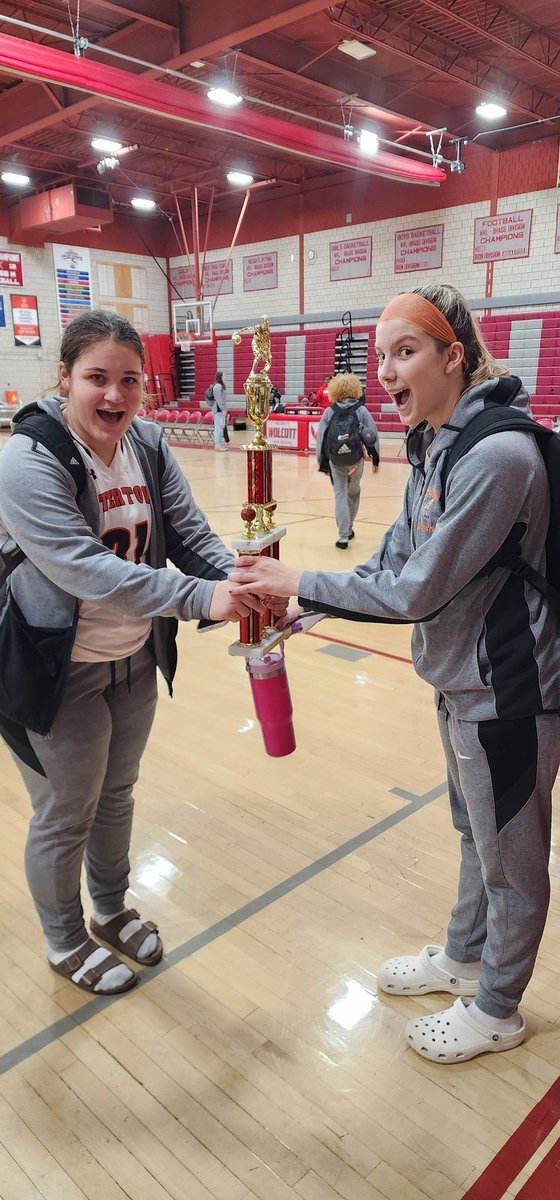otoolela's tweet photo. Congratulations to the WHS ladies who won the John Rossi Memorial championship game against Bristol Eastern High School tonight! Yahoo! @villanuevaA88 https://t.co/5VFs0STsqA