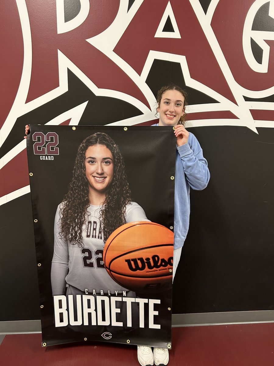 10smomBurdette's tweet image. My senior ❤️ is coming into her own .@CarlynBurdette has scored 29, 22,30 and 26 points in her last four games. Lady Dragons play in the semi finals of their Dragonfire Tournament tomorrow at 1:30 against MRA.  #godragonsgo