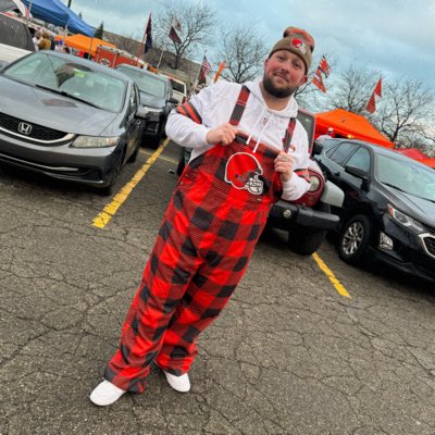 CLEBrowns95's tweet photo. @ESPNCleveland @BIGPLAYCLEshow @Browns  BROWNS OR BUST https://t.co/A0eRRzU3Ge