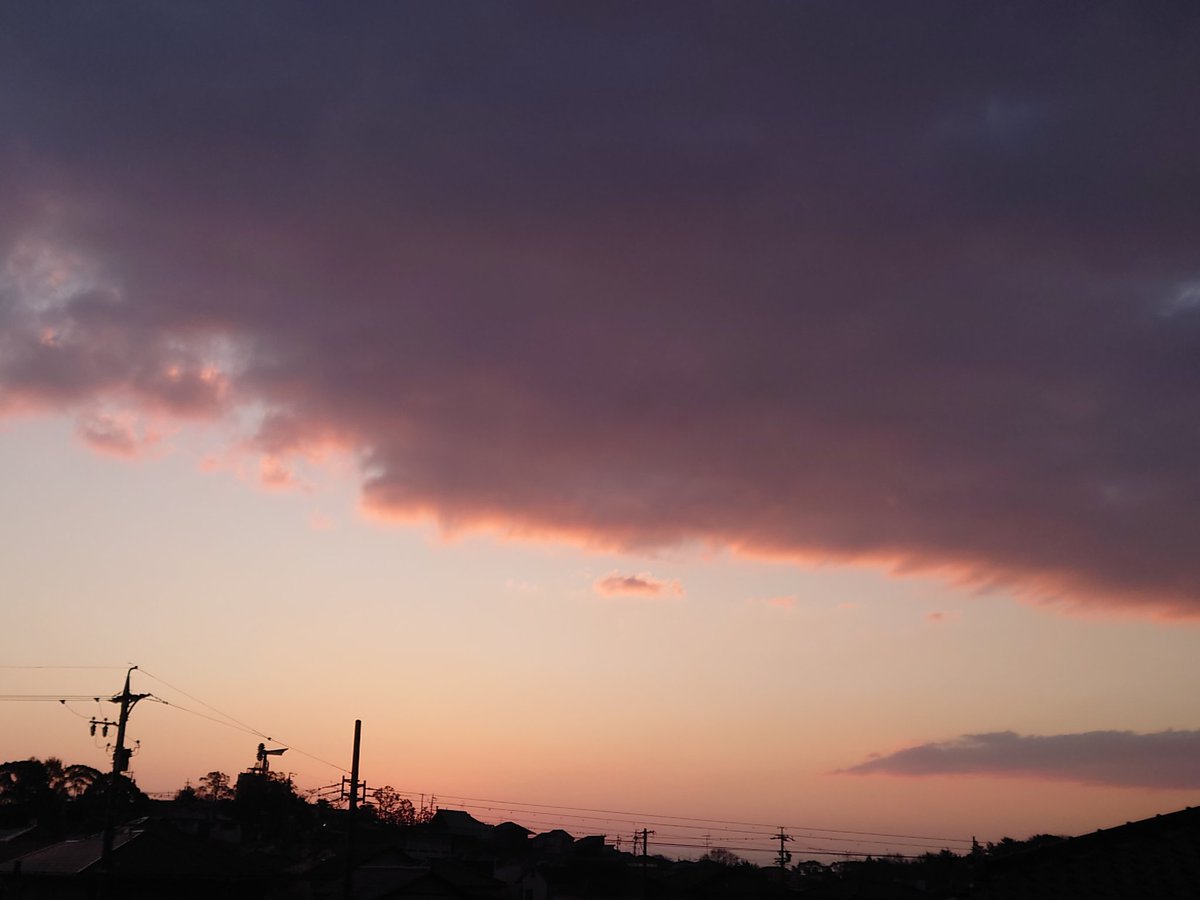 aomone4's tweet photo. おはようございます🙂
今日は仕事納め🙋🙌🙆
今朝の空✨
#イマソラ https://t.co/8x48YDcWk6