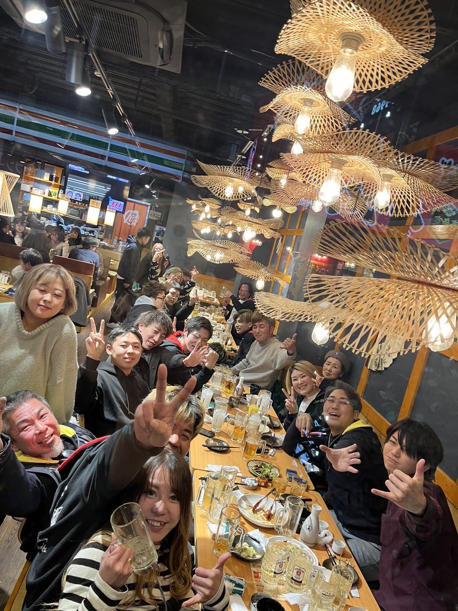 CarFactoryGMK's tweet photo. 楽しい忘年会となりました😊
皆様、ありがとうございました🥰
@H2__WORKS 
@SUNLIGHT7212781 https://t.co/vWSMap4Gy2