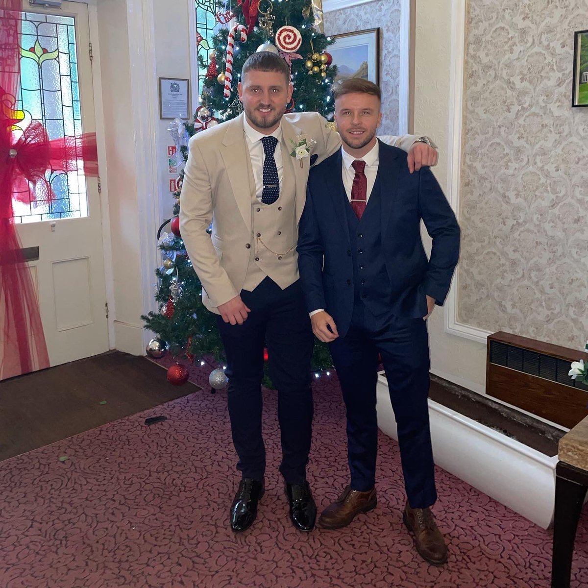 AcogIV's tweet photo. From CoD4 sniper lobbies to watching you get married @xNoxid3 Holdtight the boys! #takeover https://t.co/nGsDCGn17u