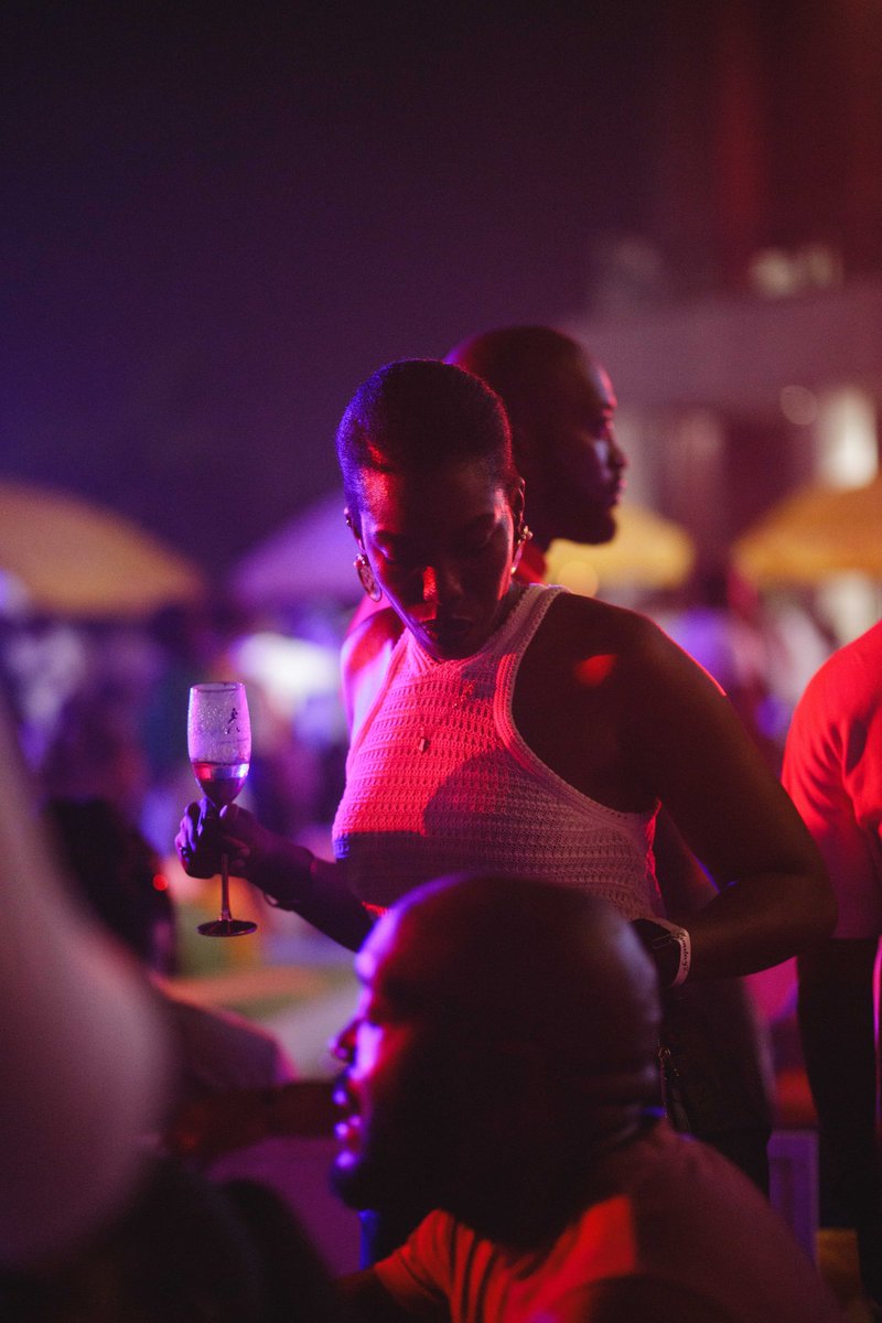 Nudestudio237's tweet photo. its the  #Sundayz come over and see me at Work.... Creating great Shots for  #Johnniewalker.
.
.
.
.
.
  #johnniewalker  #keepwalking  #africatop30   #fun  #chill https://t.co/x6jl1QoAUM