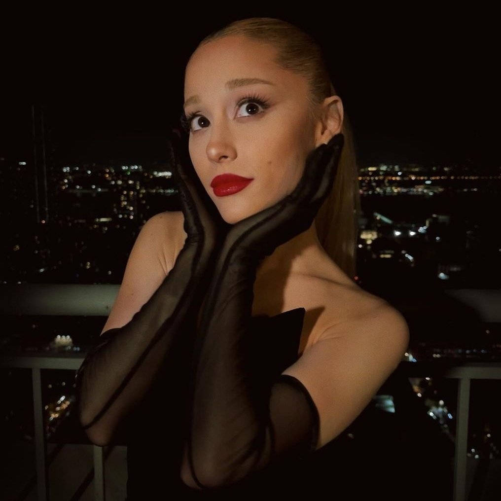 dieforyous's tweet image. everyone like and reply with #AG7💋 so we trend it
follow everyone who likes the tweet
