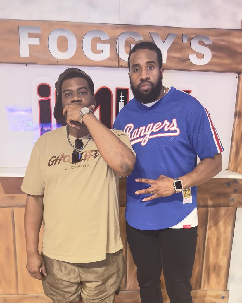 MrDwayneSwayze's tweet photo. Break’s over. Back in the lab with my bro Kizzay. #MajorDistribution 🎯 https://t.co/39cRRbxfF0